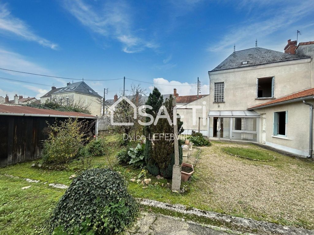 Achat maison à vendre 4 chambres 120 m² - Châtellerault