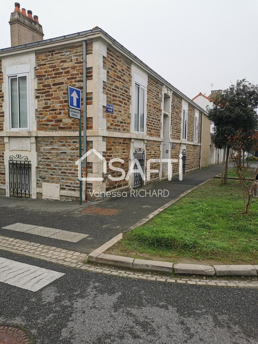 Achat maison à vendre 4 chambres 186 m² - Les Sables-d'Olonne