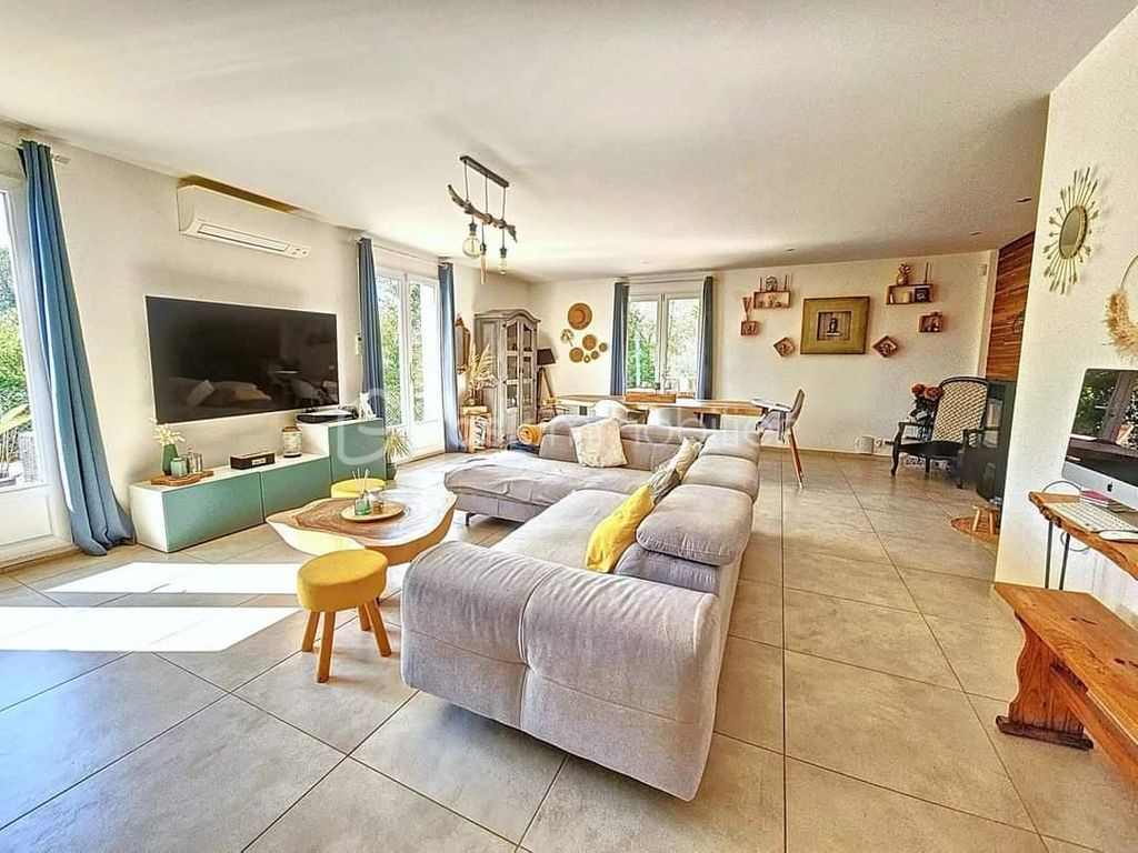 Achat maison à vendre 4 chambres 146 m² - Fayence