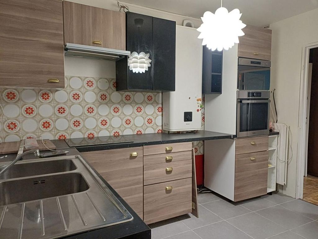 Achat appartement à vendre 3 pièces 62 m² - Compiègne