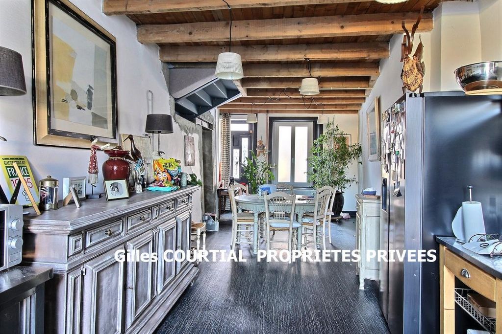 Achat maison à vendre 4 chambres 148 m² - Saint-Maurice-de-Lignon