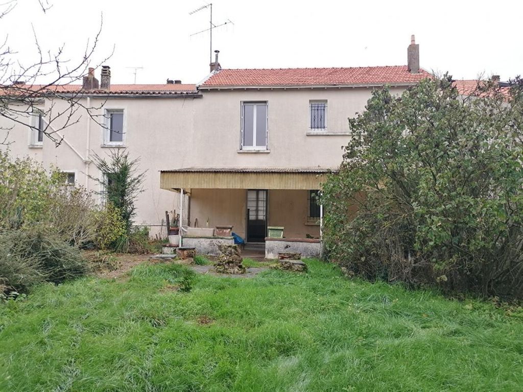 Achat maison à vendre 5 chambres 168 m² - Cholet