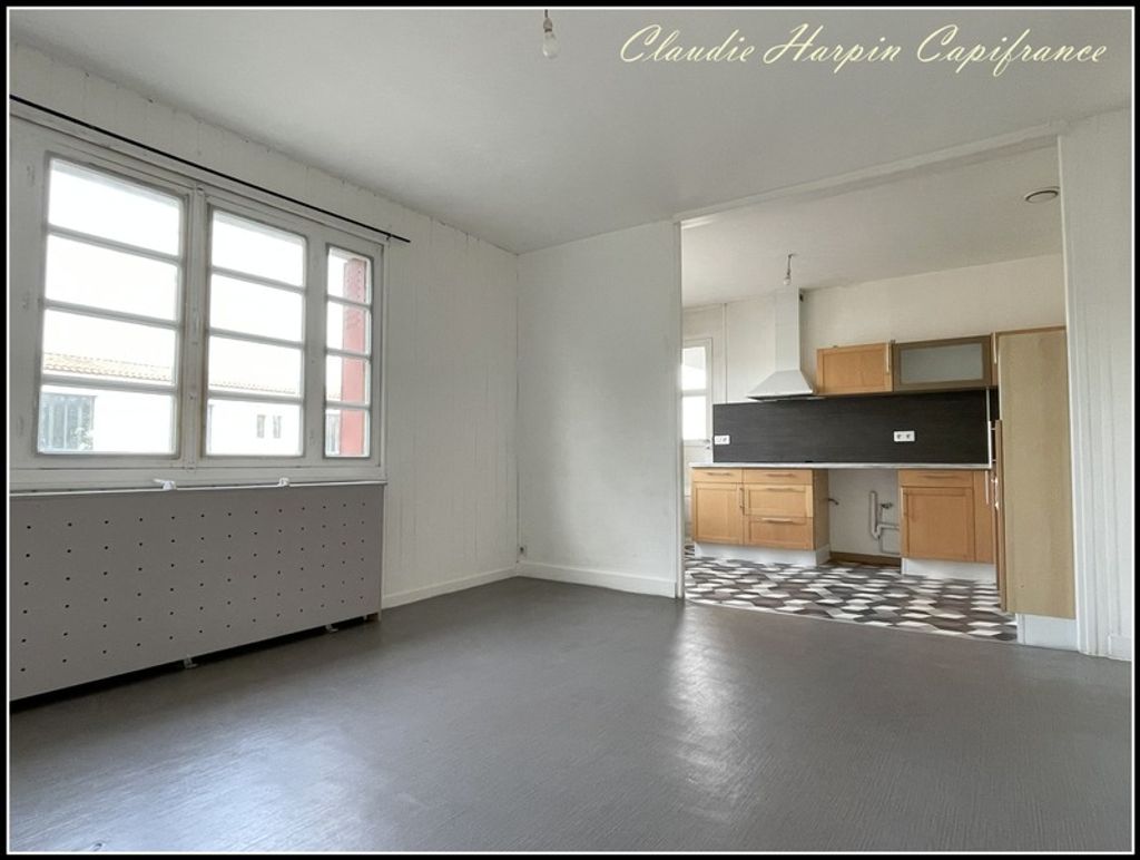 Achat maison à vendre 3 chambres 66 m² - Parthenay