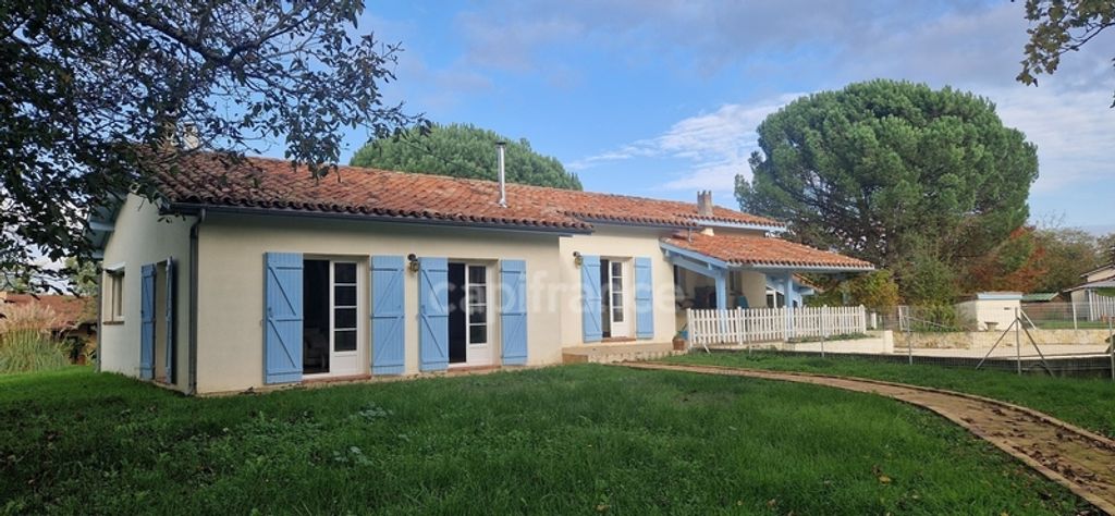 Achat maison à vendre 4 chambres 150 m² - Castelnau-d'Auzan-Labarrère