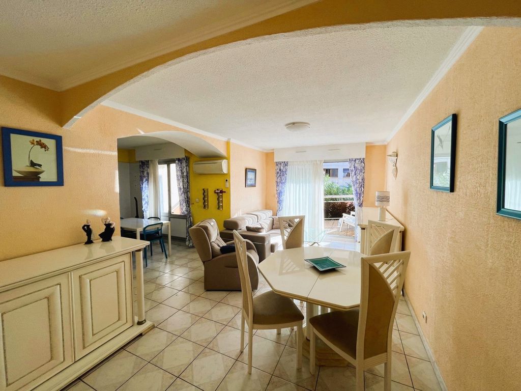 Achat appartement à vendre 2 pièces 49 m² - Cavalaire-sur-Mer