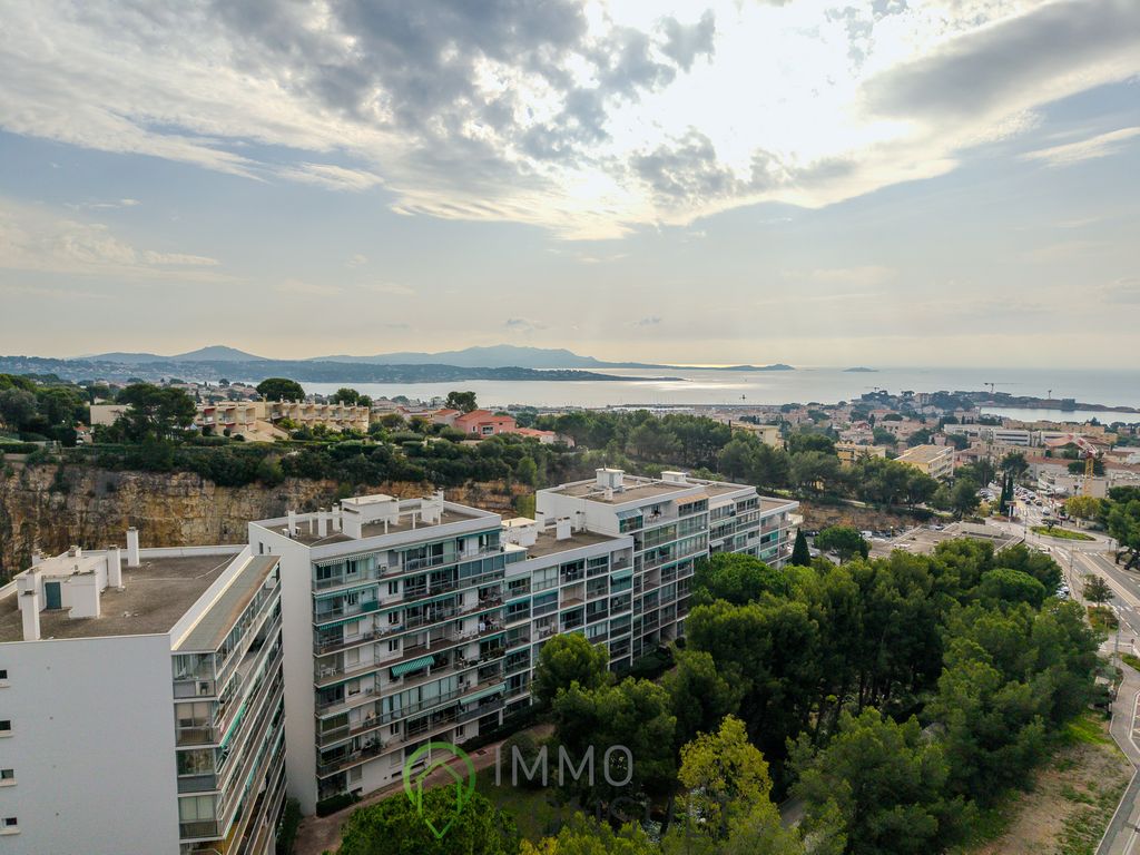 Achat appartement à vendre 3 pièces 86 m² - Bandol