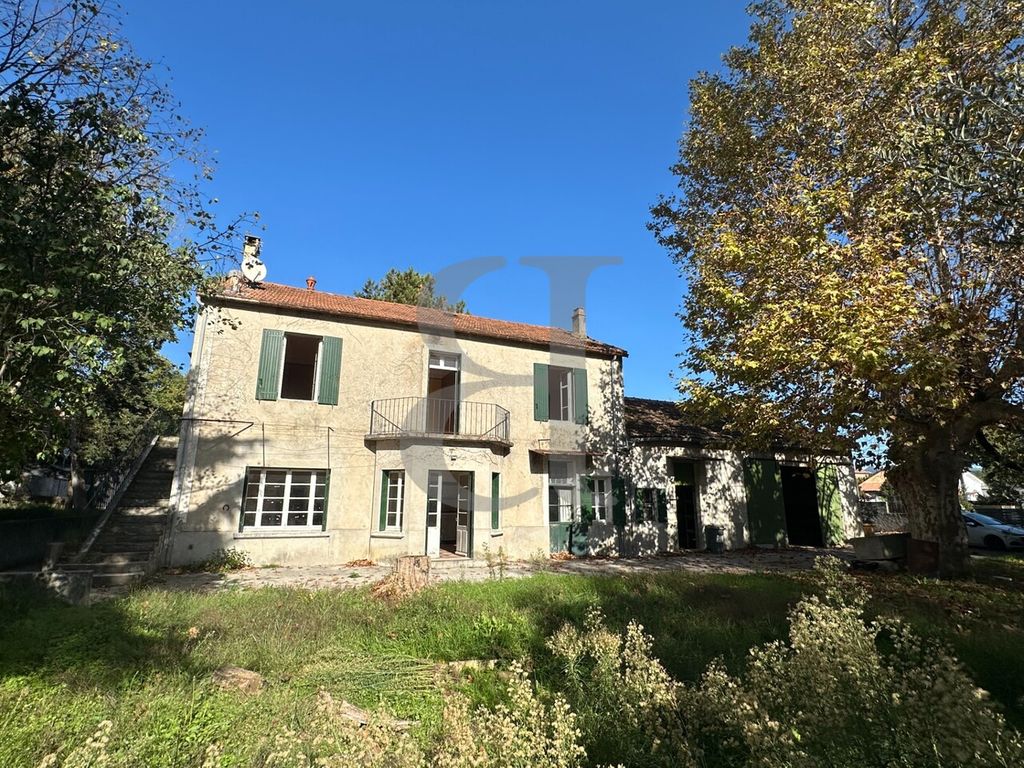 Achat maison à vendre 5 chambres 182 m² - Vaison-la-Romaine