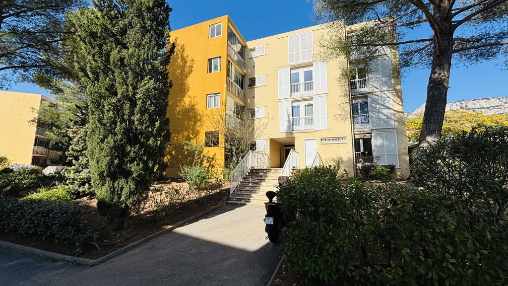 Achat appartement à vendre 4 pièces 80 m² - Toulon