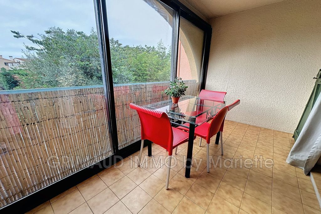 Achat appartement à vendre 2 pièces 33 m² - Cogolin