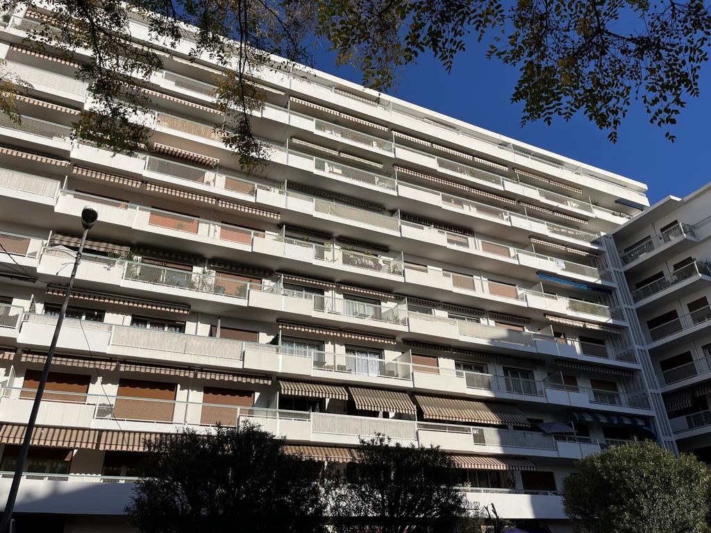 Achat appartement à vendre 4 pièces 80 m² - Toulon