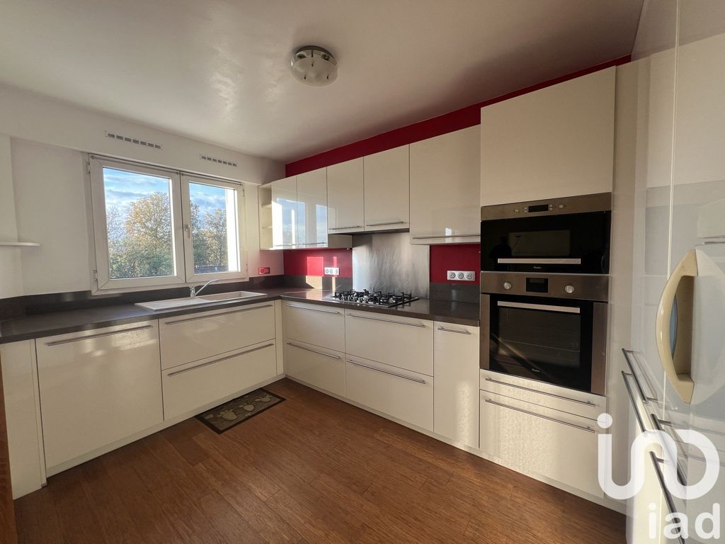 Achat appartement à vendre 4 pièces 111 m² - Saint-Maurice