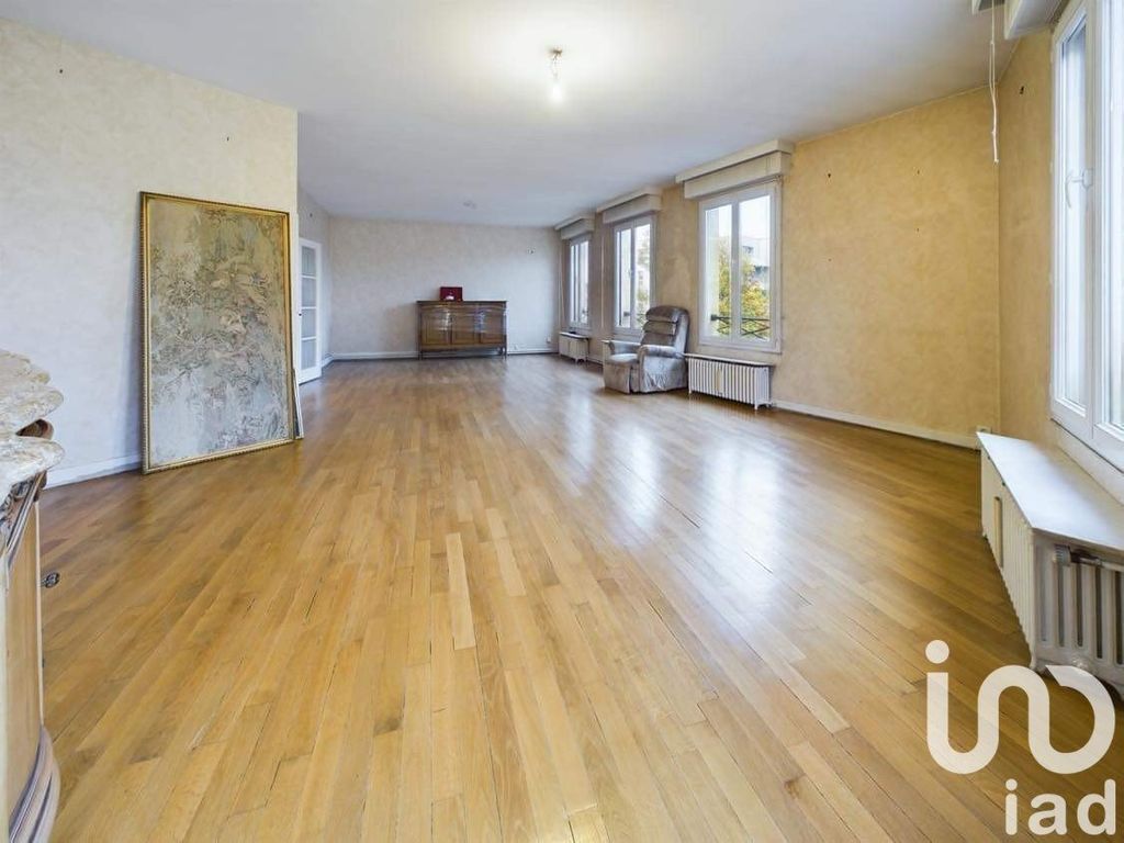 Achat appartement à vendre 5 pièces 143 m² - Valenciennes