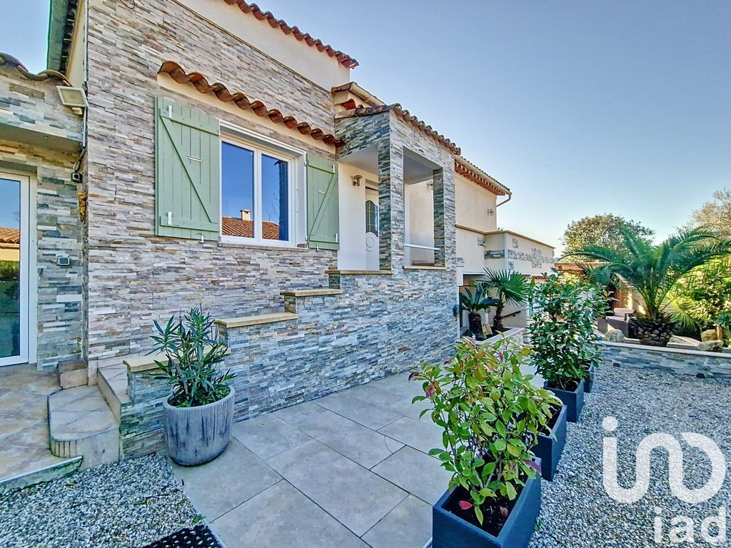 Achat maison à vendre 5 chambres 132 m² - Villeneuve-Loubet