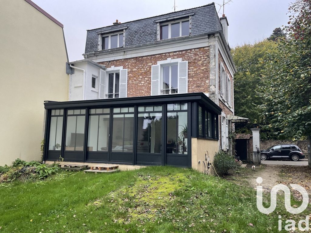 Achat maison à vendre 5 chambres 185 m² - Taverny