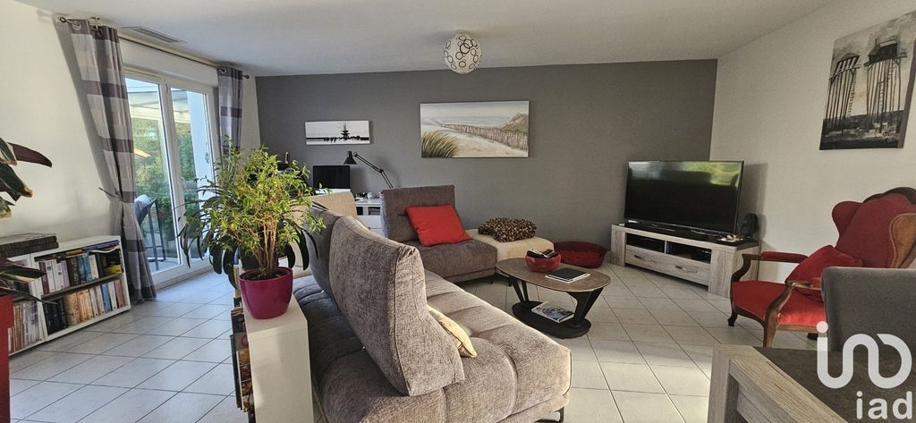 Achat maison à vendre 2 chambres 83 m² - Castres-Gironde