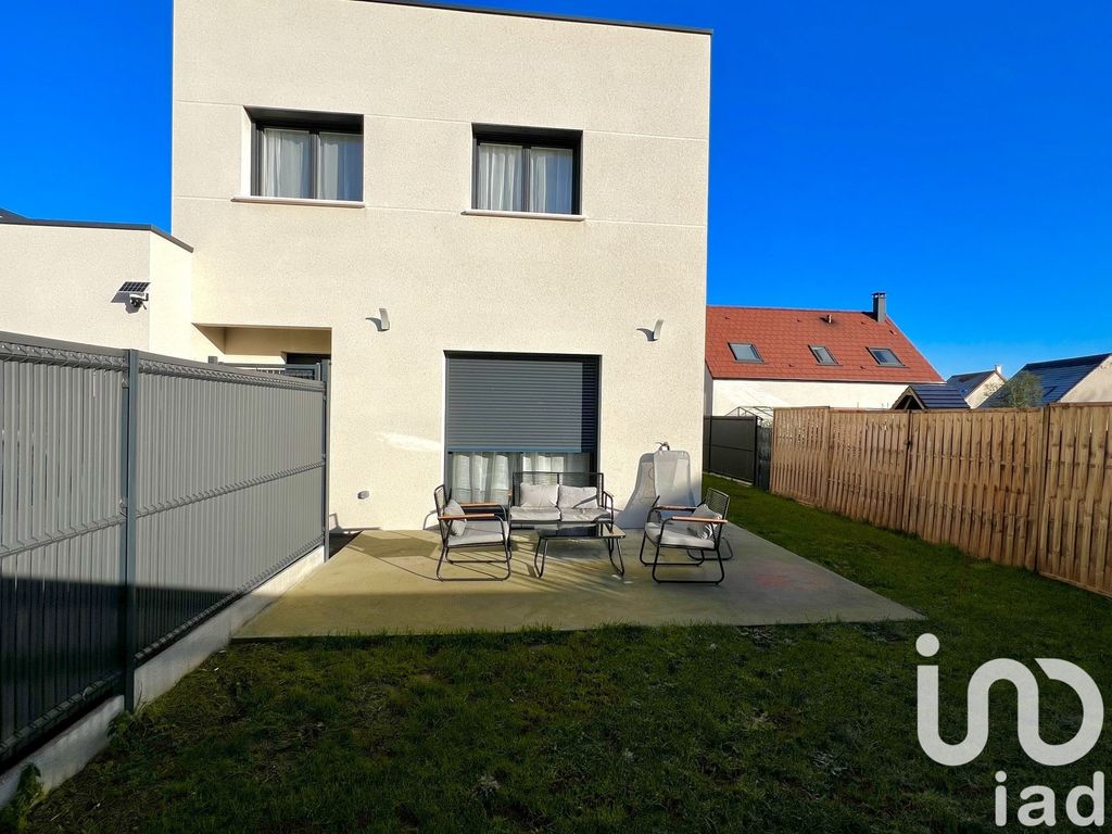 Achat maison à vendre 4 chambres 123 m² - Frénouville