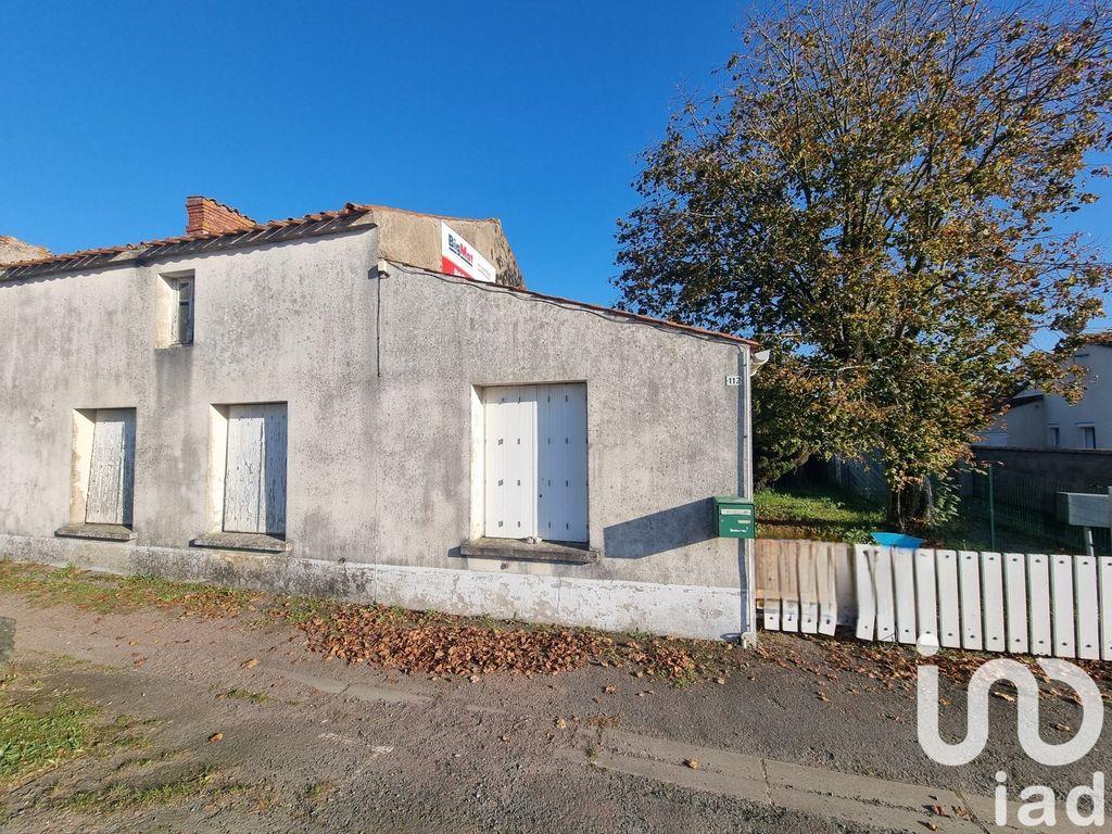 Achat maison à vendre 2 chambres 90 m² - Sainte-Hermine