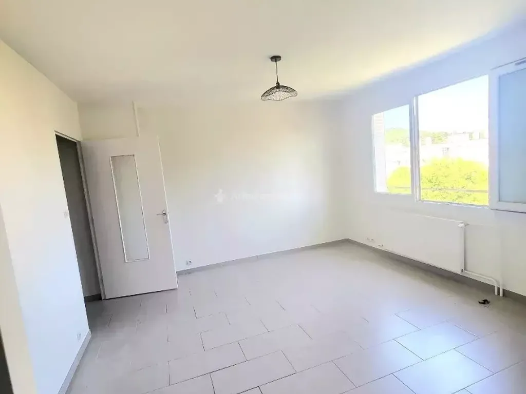 Achat appartement à vendre 4 pièces 83 m² - Montluel