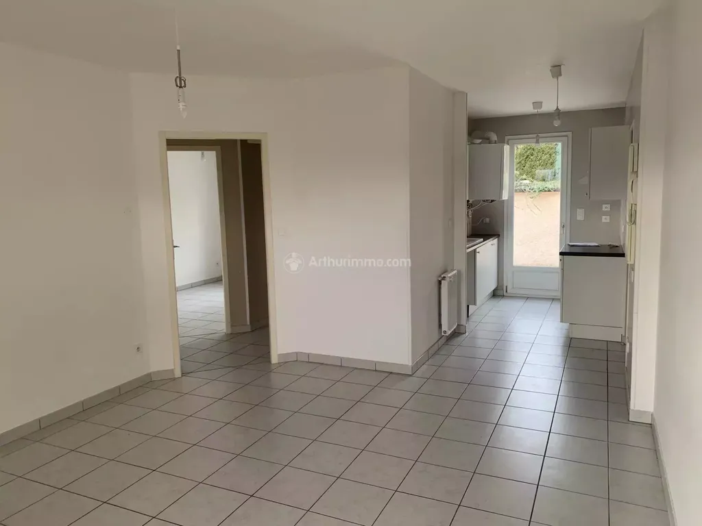 Achat appartement à vendre 3 pièces 54 m² - Saint-Jean-de-Bournay