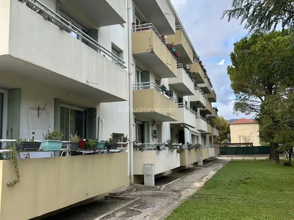 Achat appartement à vendre 3 pièces 60 m² - Aubagne