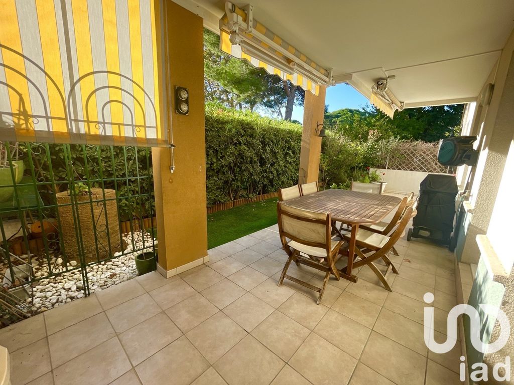 Achat appartement à vendre 3 pièces 70 m² - Fréjus