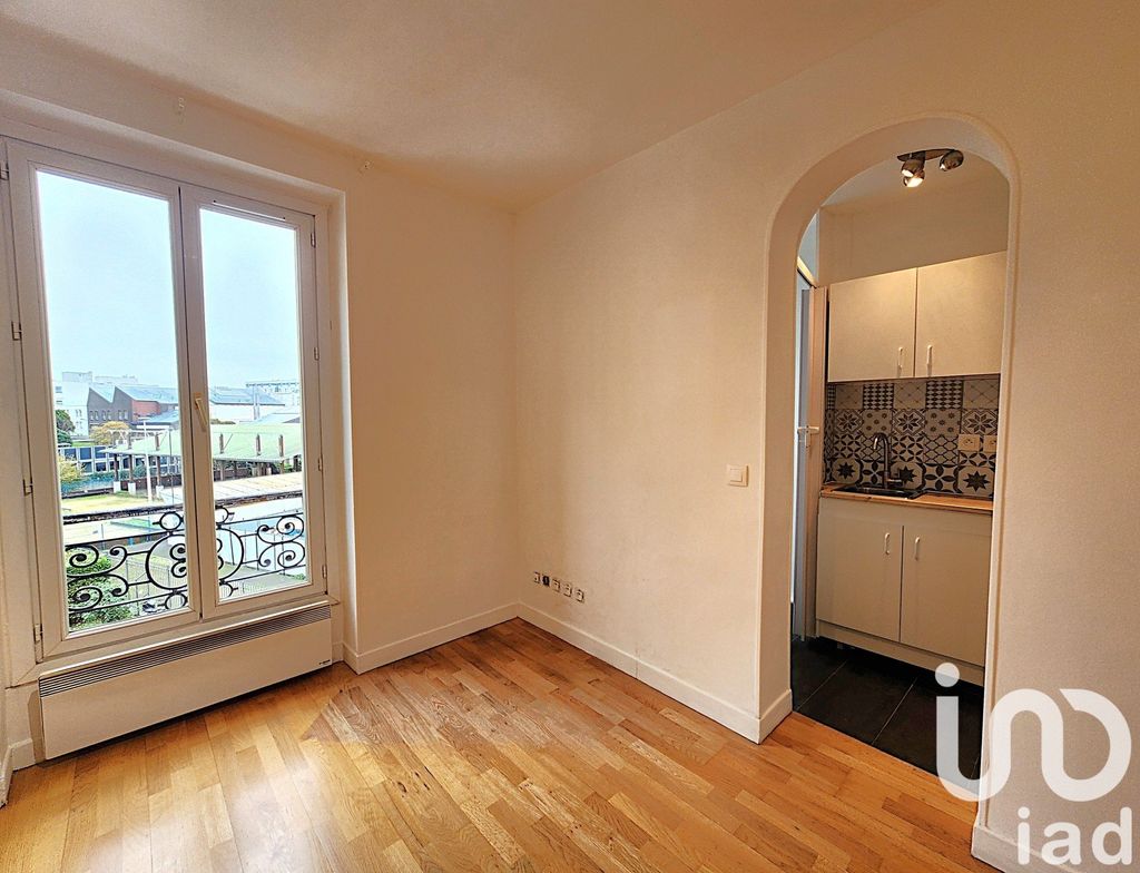 Achat appartement à vendre 2 pièces 28 m² - Paris 18ème arrondissement