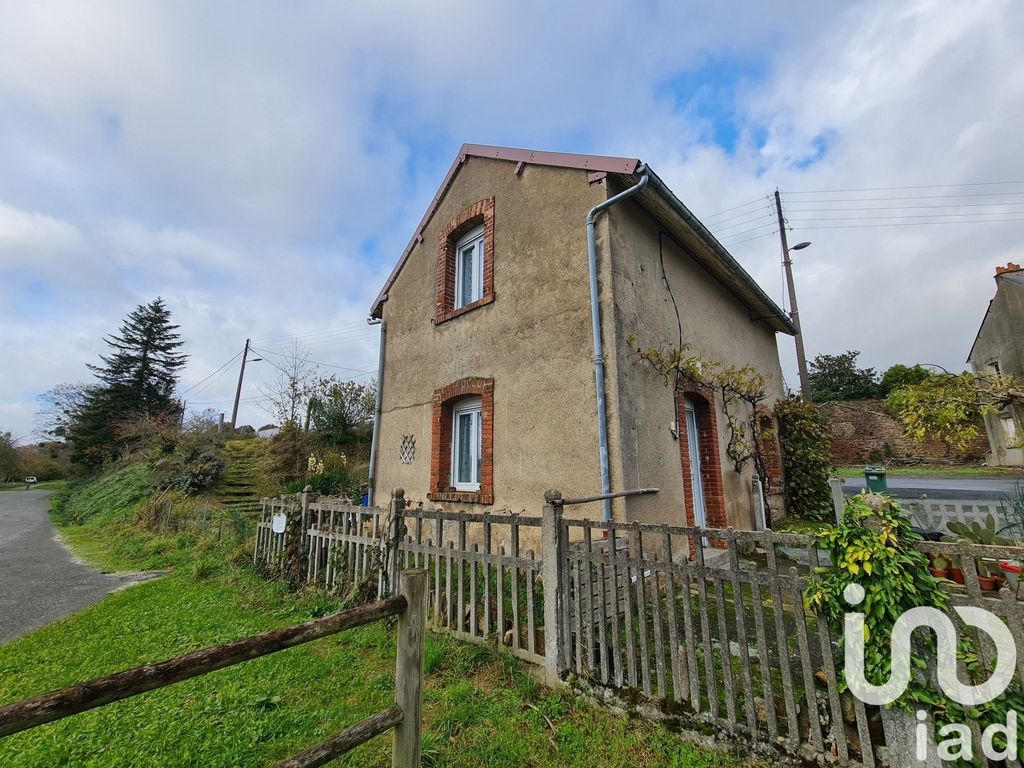 Achat maison à vendre 2 chambres 67 m² - Mayenne