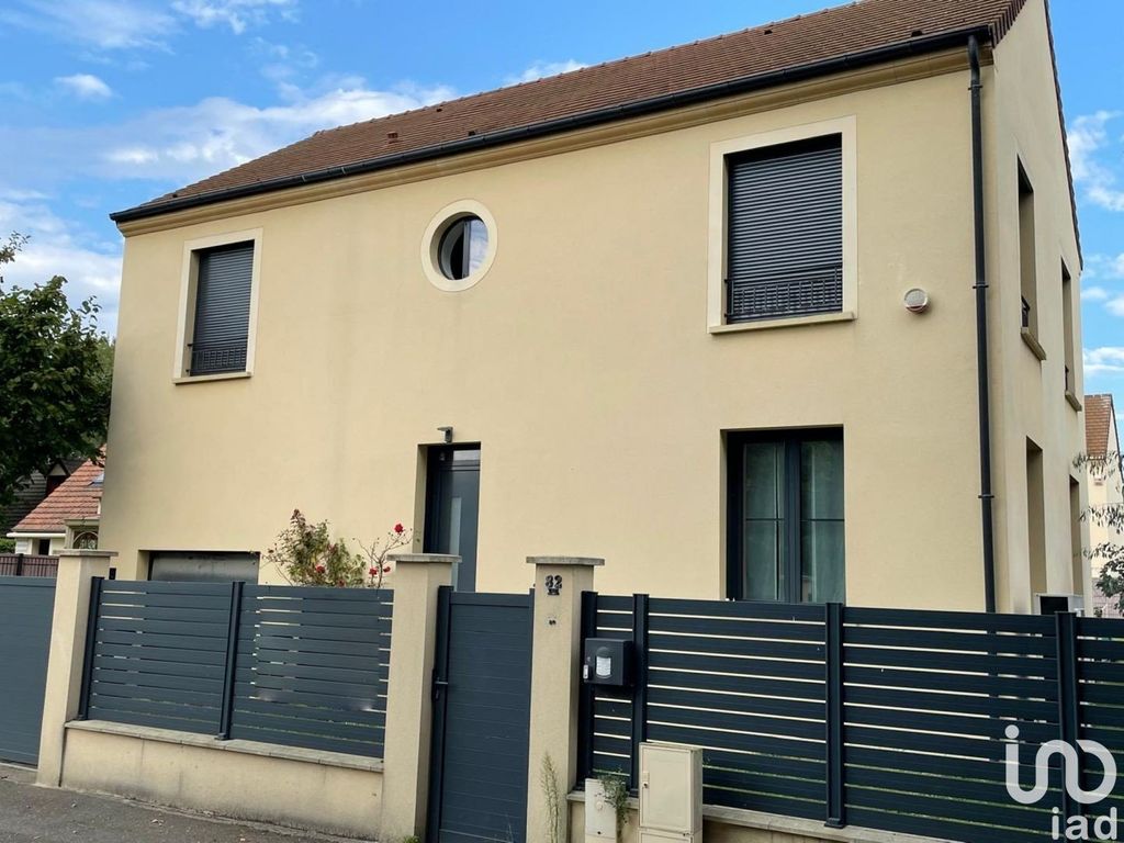 Achat maison à vendre 4 chambres 150 m² - Neuville-sur-Oise