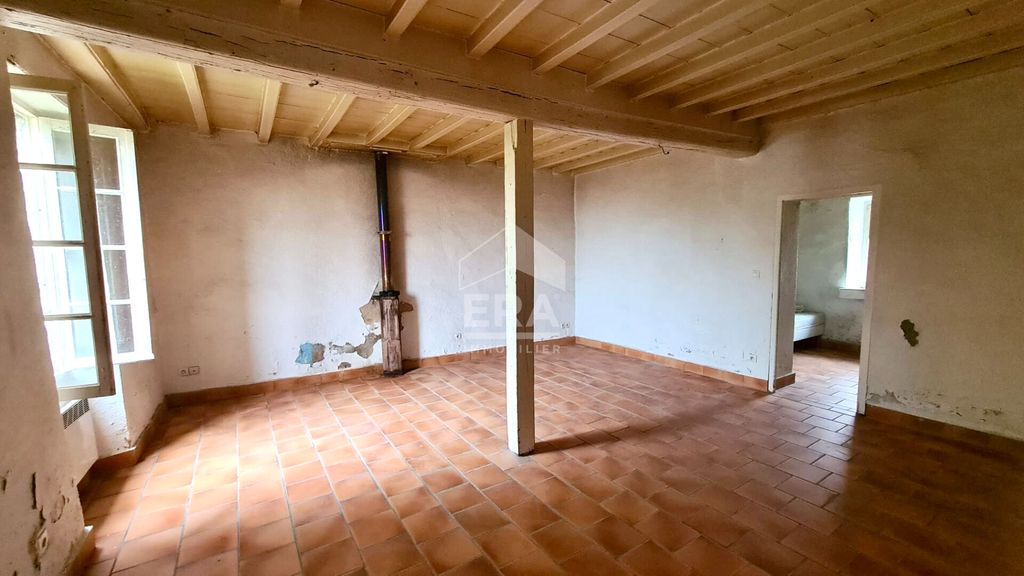 Achat maison à vendre 3 chambres 207 m² - Saint-Laurent-Médoc