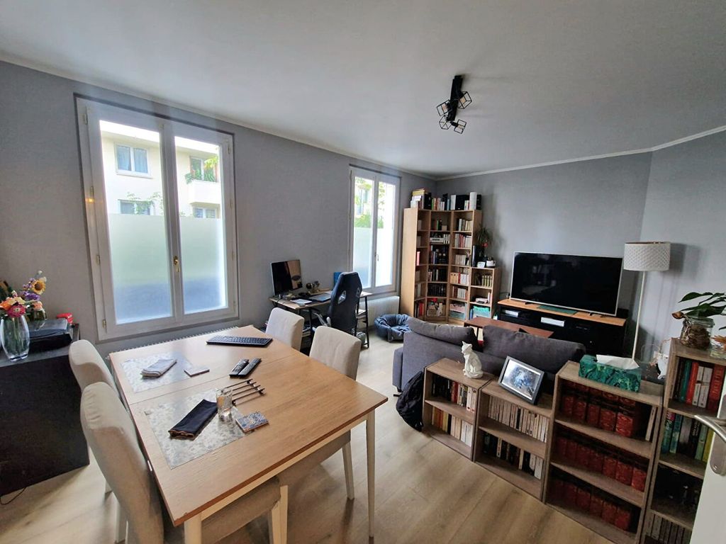 Achat appartement à vendre 2 pièces 45 m² - Fontenay-sous-Bois