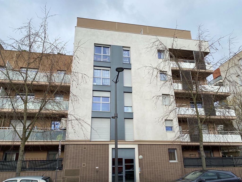 Achat appartement à vendre 2 pièces 43 m² - Cergy