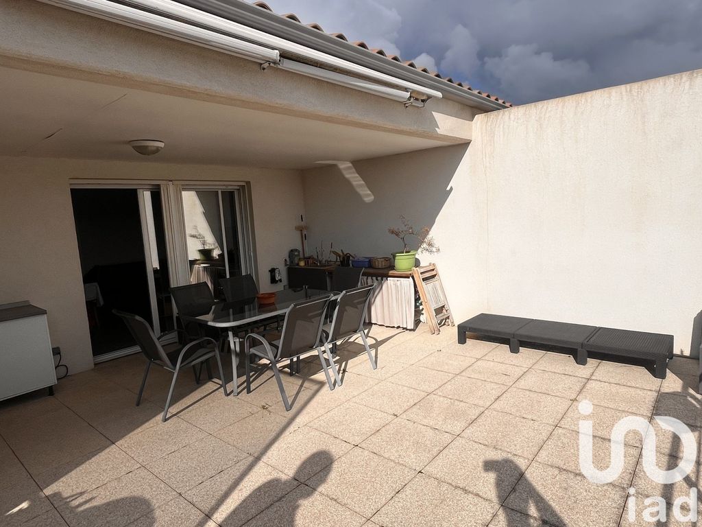 Achat appartement à vendre 2 pièces 43 m² - Saint-Cannat