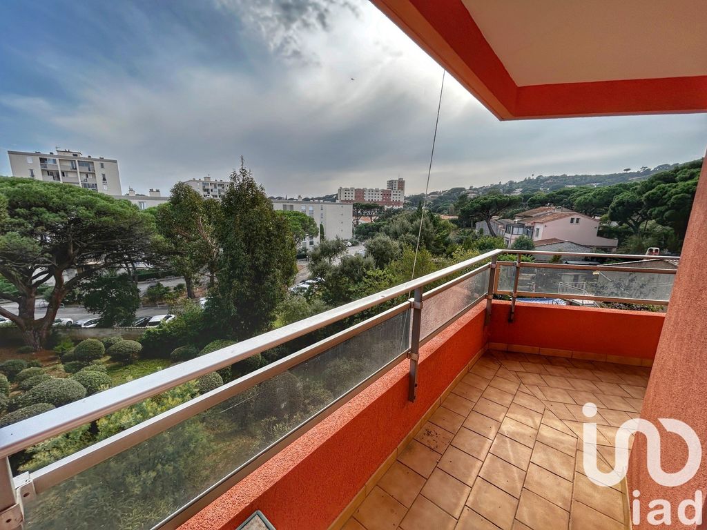 Achat appartement à vendre 2 pièces 45 m² - Sainte-Maxime