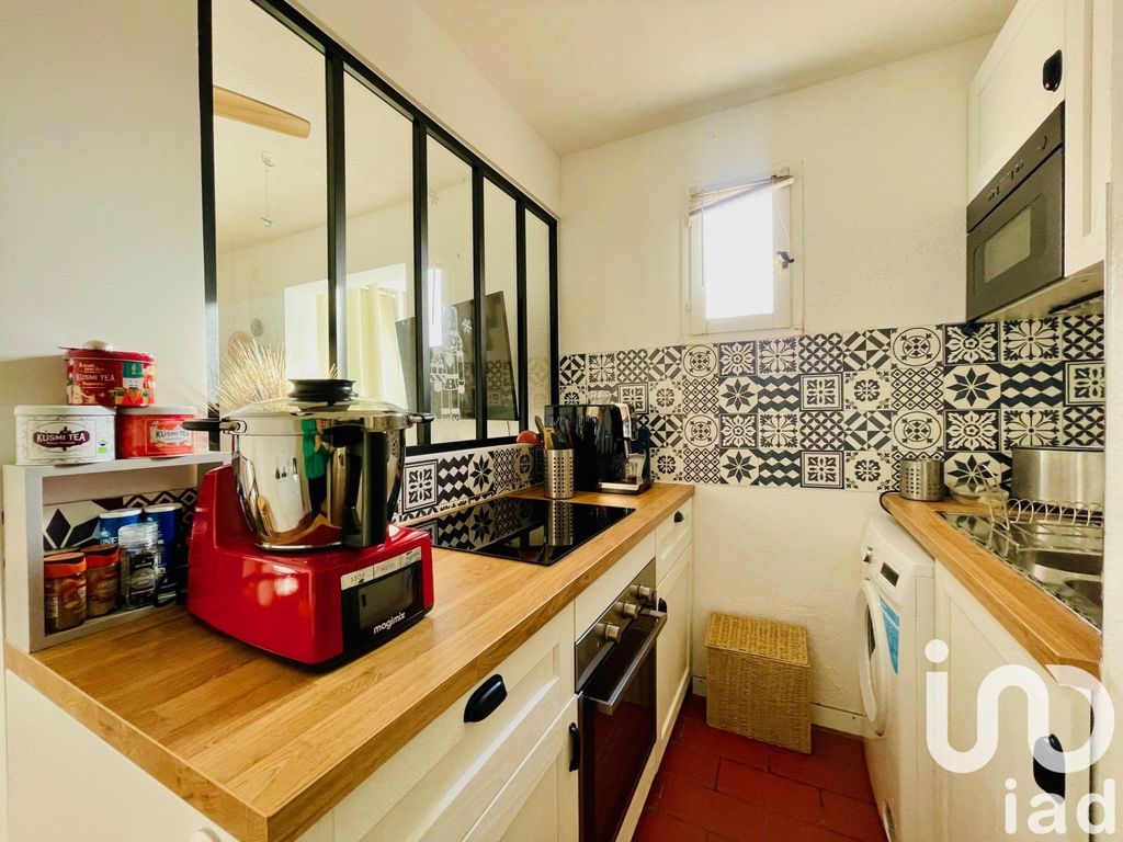 Achat studio à vendre 25 m² - La Londe-les-Maures