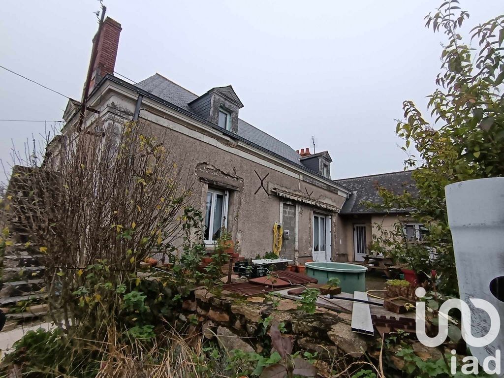 Achat maison à vendre 3 chambres 144 m² - Saint-Saturnin-sur-Loire