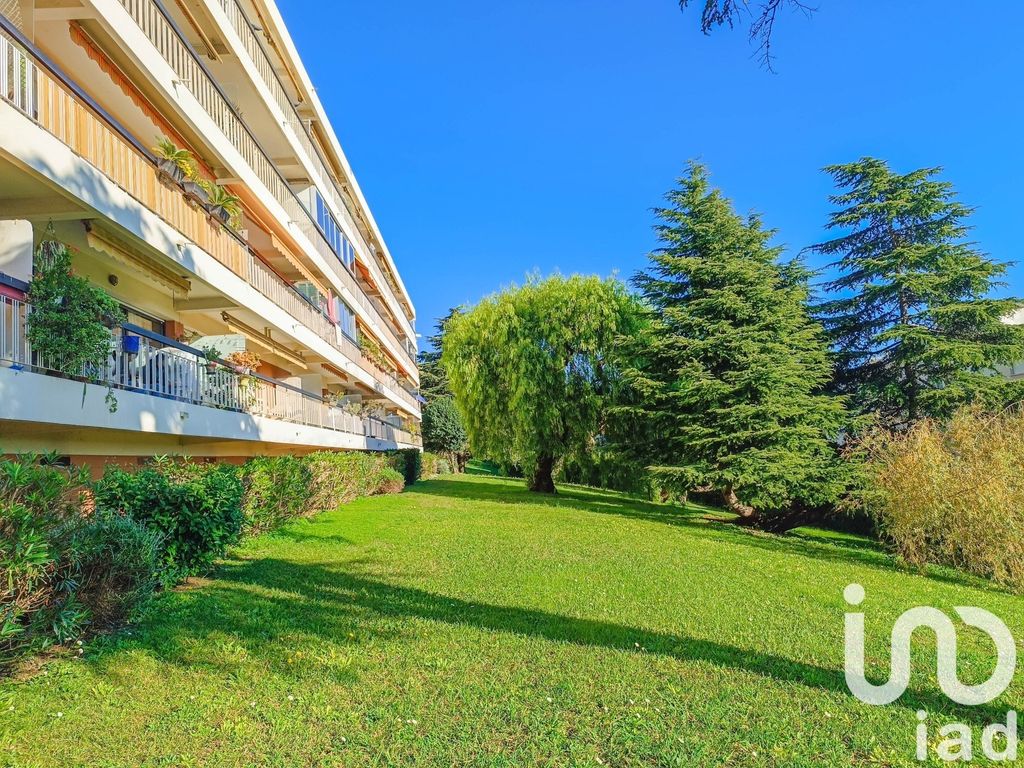 Achat appartement à vendre 3 pièces 68 m² - Antibes