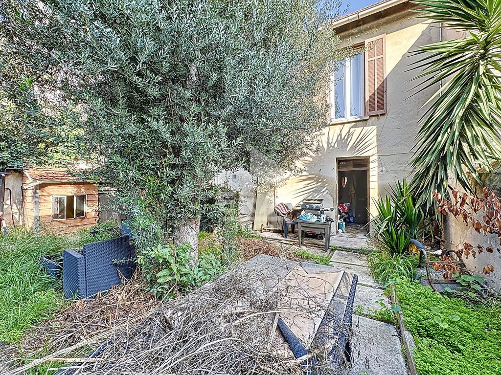 Achat maison à vendre 2 chambres 71 m² - Marseille 13ème arrondissement