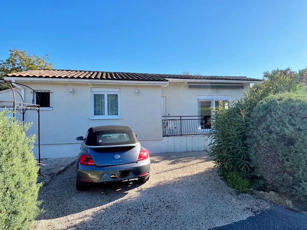 Achat maison à vendre 2 chambres 57 m² - Roquebrune-sur-Argens