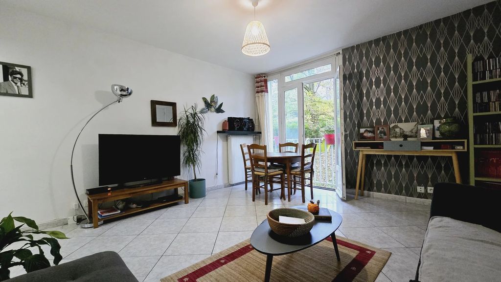 Achat appartement à vendre 4 pièces 63 m² - Le Raincy