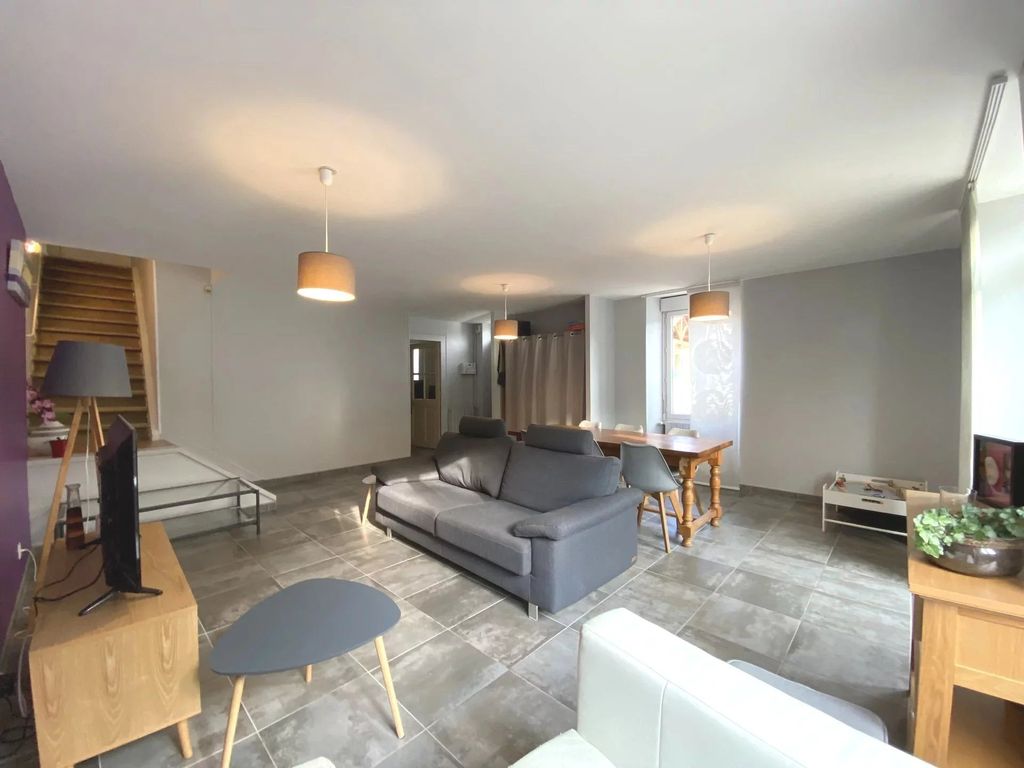 Achat maison à vendre 4 chambres 142 m² - Saint-Sorlin-de-Vienne