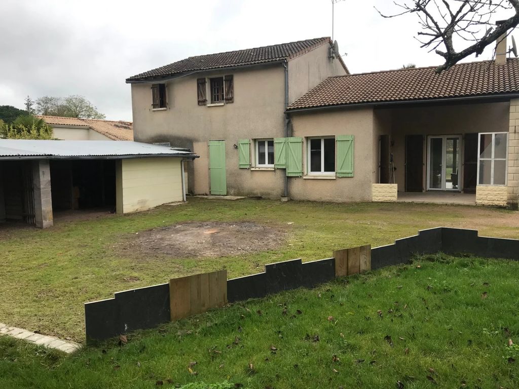 Achat maison à vendre 3 chambres 133 m² - Bressuire