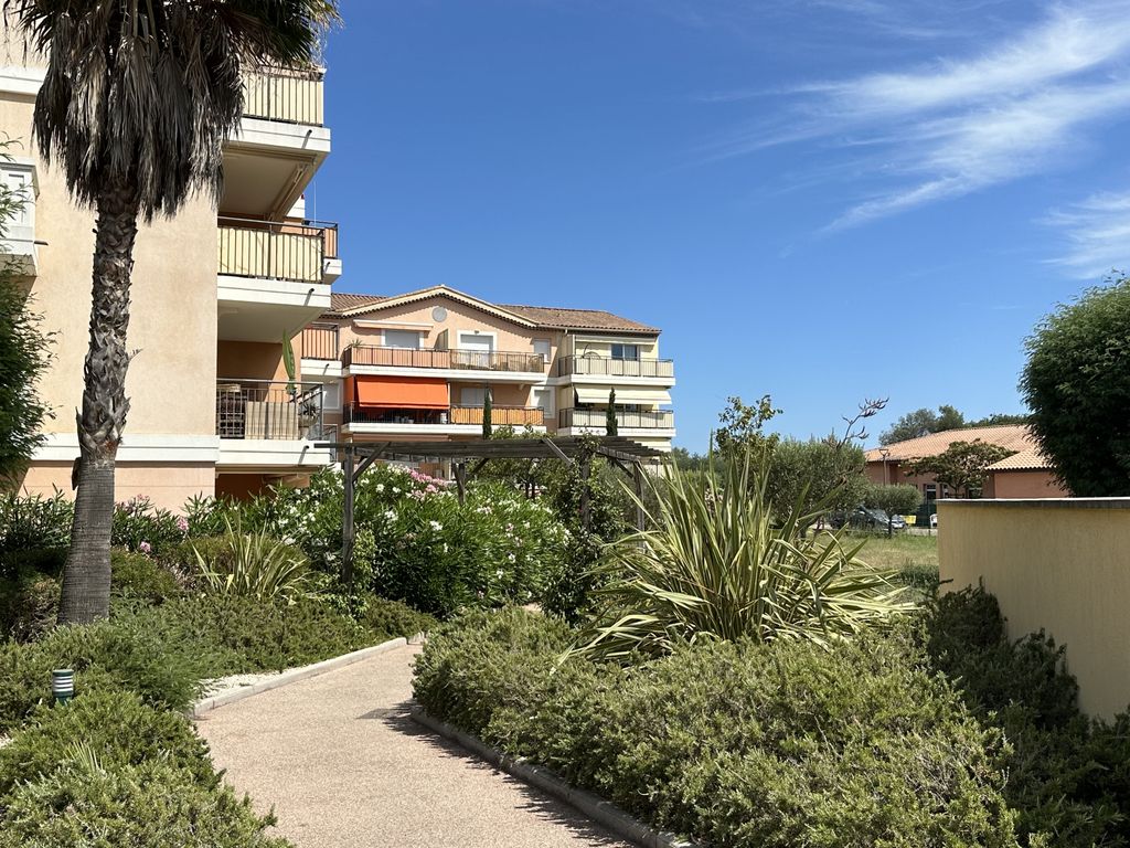 Achat appartement à vendre 3 pièces 56 m² - Bormes-les-Mimosas