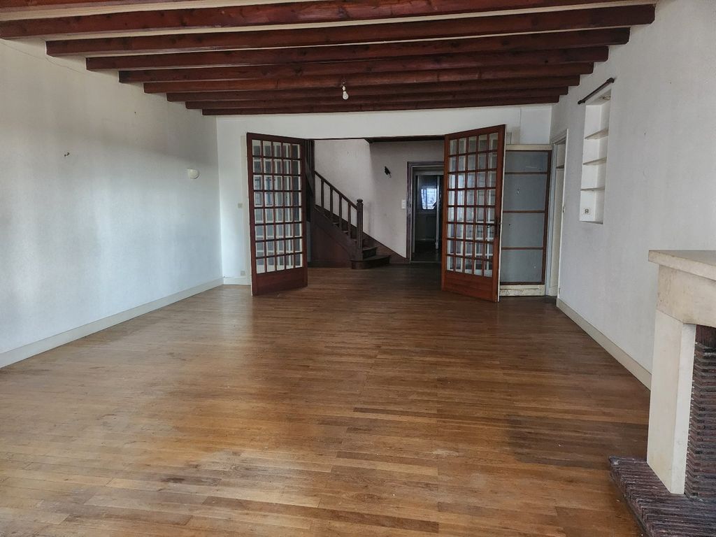 Achat maison à vendre 2 chambres 147 m² - Jarnac