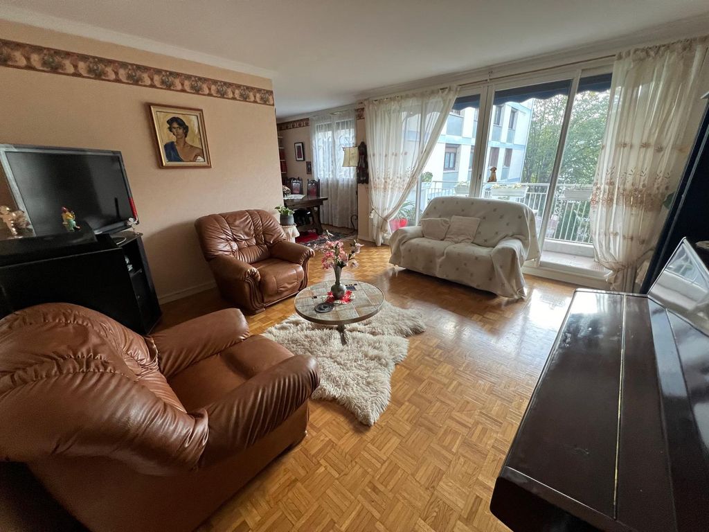 Achat appartement à vendre 5 pièces 93 m² - Marseille 9ème arrondissement