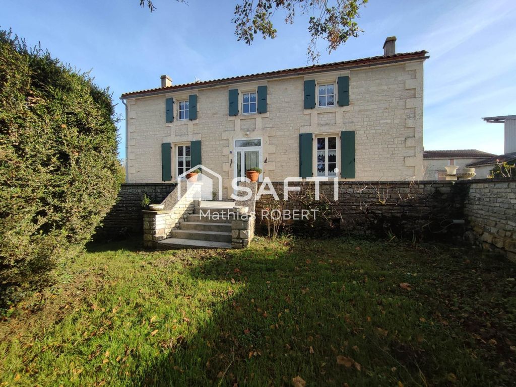 Achat maison à vendre 4 chambres 178 m² - Aussac-Vadalle