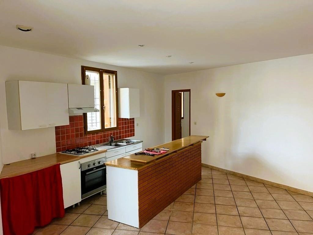 Achat appartement à vendre 2 pièces 50 m² - Bages