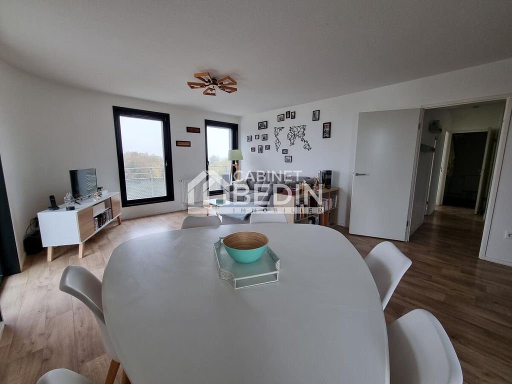 Achat appartement à vendre 3 pièces 64 m² - Bordeaux