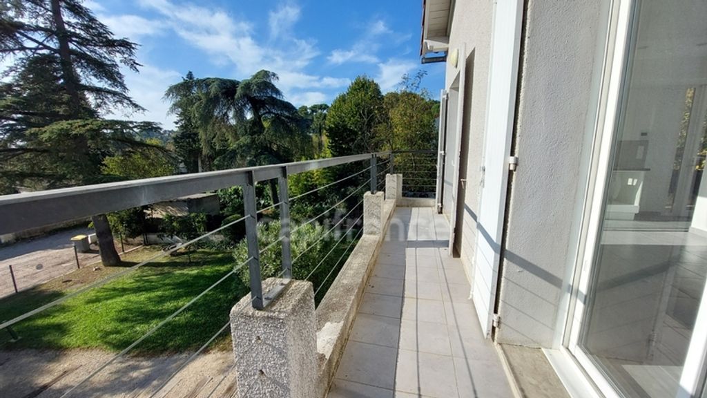 Achat appartement à vendre 2 pièces 50 m² - Villeneuve-lès-Avignon