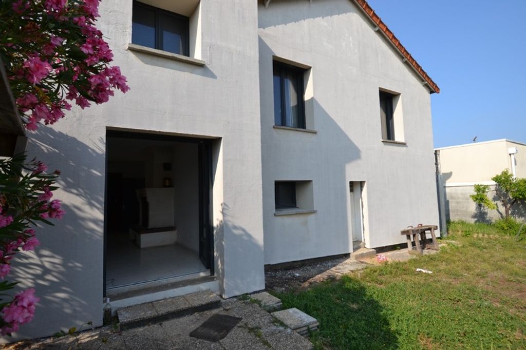 Achat maison à vendre 4 chambres 120 m² - Angoulême