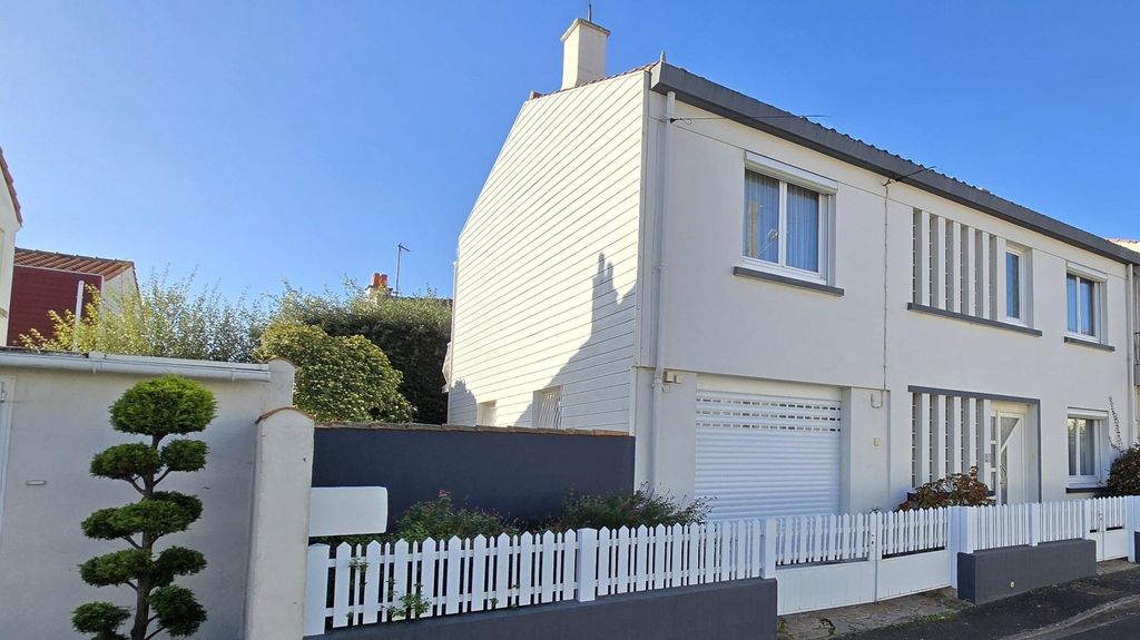 Achat maison à vendre 4 chambres 134 m² - Les Sables-d'Olonne